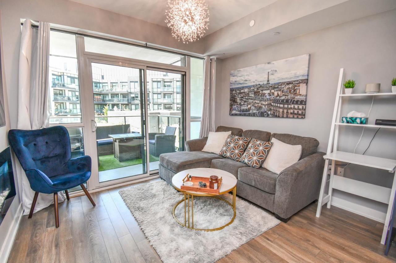Pet Friendly Condos At Friday Harbour Innisfil ภายนอก รูปภาพ