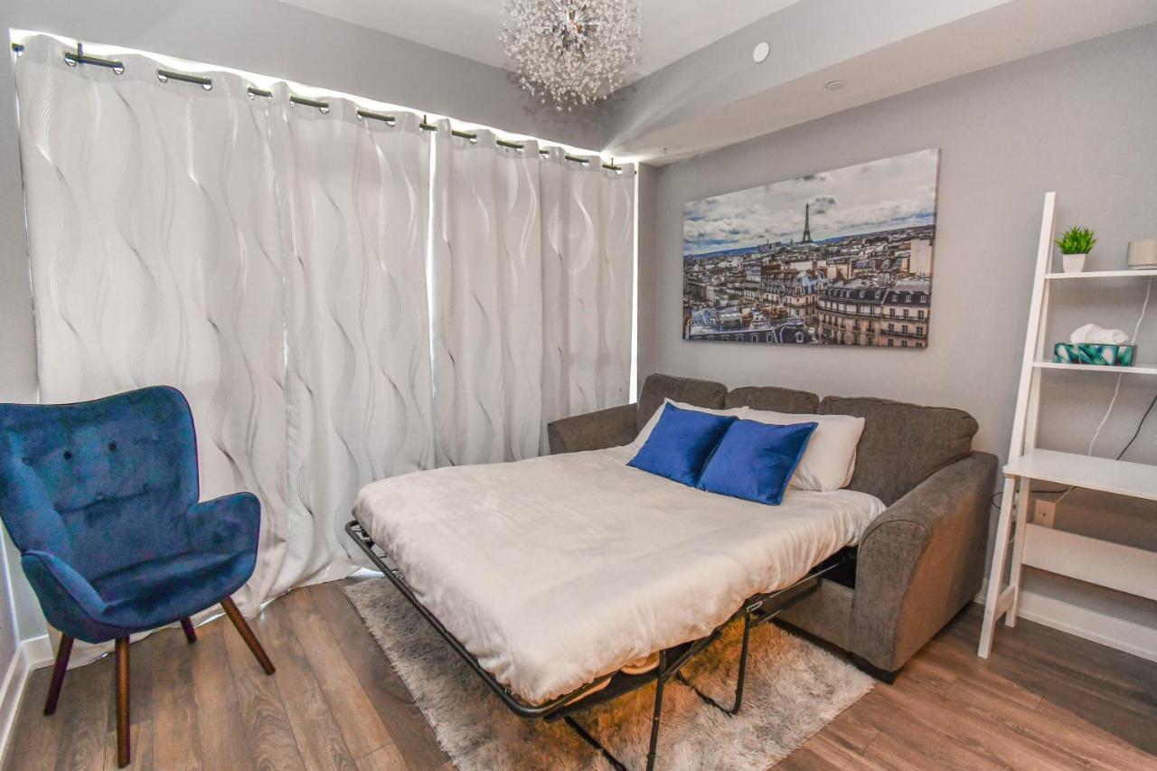 Pet Friendly Condos At Friday Harbour Innisfil ภายนอก รูปภาพ